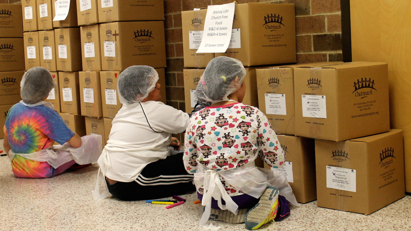 Outreach-Program-United-Way-Event